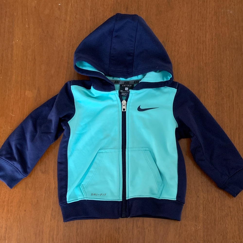 🫐3/$30 Nike Navy and Aqua Zip-Up Hoodie size 18m